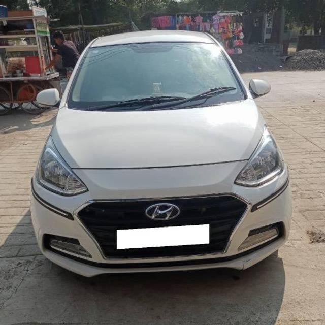 https://images10.gaadi.com/usedcar_image/4313373/original/processed_6abb41b0-fb63-46d8-a990-2ac8ce5afc4e.jpeg?imwidth=6402