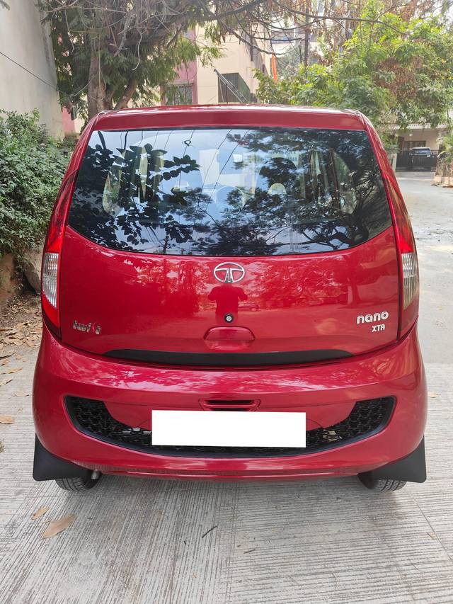 https://images10.gaadi.com/usedcar_image/4313386/original/processed_4fee5952cad5fee867bc6d529ed6983b.jpg?imwidth=6402