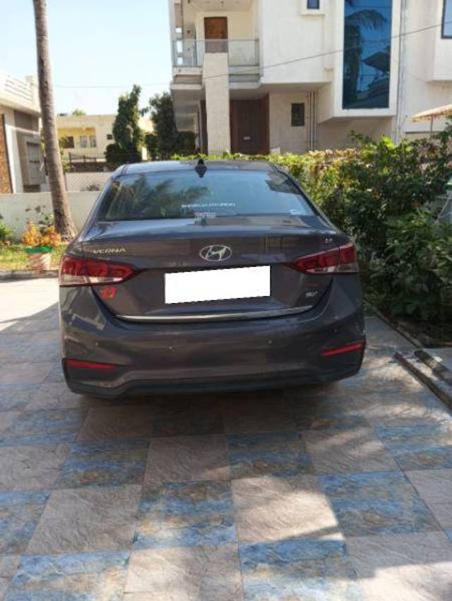 https://images10.gaadi.com/usedcar_image/4313458/original/28962916802e4c053f597318191f4052.jpg?imwidth=6401