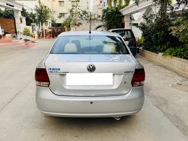 https://images10.gaadi.com/usedcar_image/4313474/original/processed_6cc4e580378ed154f04725d9939e5cb2.jpg?imwidth=6401