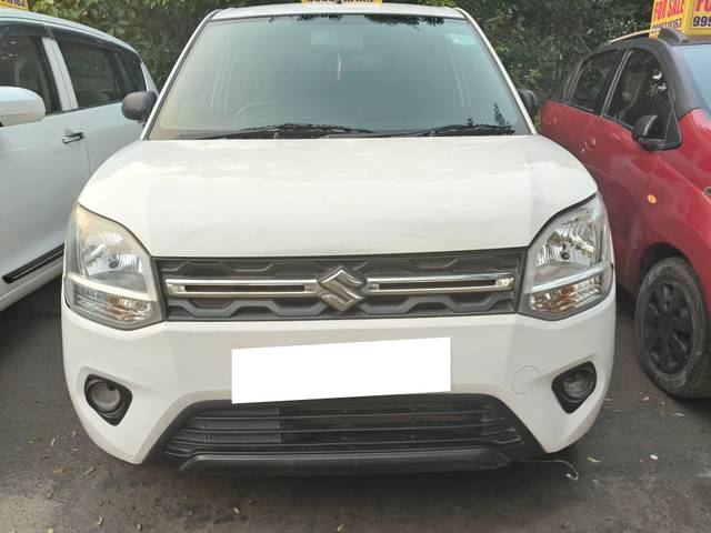 https://images10.gaadi.com/usedcar_image/4313486/original/processed_0adf64aa0d970a6bd4a7adcf7130e751.jpg?imwidth=6400