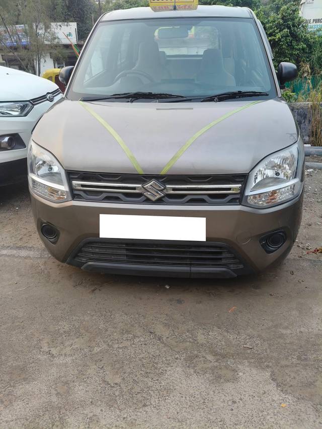 https://images10.gaadi.com/usedcar_image/4313507/original/processed_e543b42d95ec7877188d87e632c99721.jpg?imwidth=6401