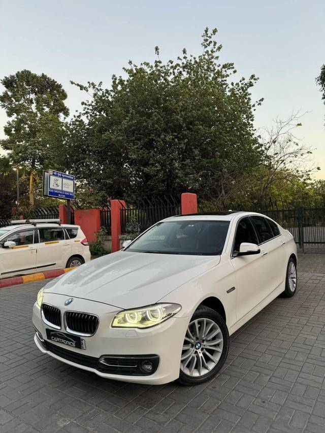 https://images10.gaadi.com/usedcar_image/4313545/original/processed_b941a381690fdfb75f60f7b482095746.jpg?imwidth=6402