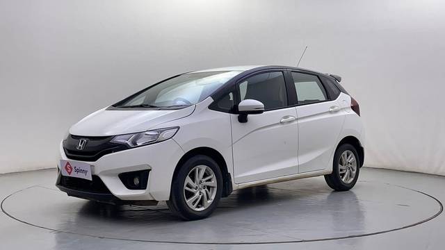 https://images10.gaadi.com/usedcar_image/4314180/original/9c1164ed52904bbc121b51dc1550744f.JPG?imwidth=6400