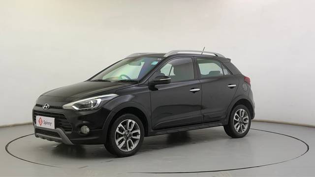 https://images10.gaadi.com/usedcar_image/4314577/original/10393e8d06f57cbd6930a8bc23860814.JPG?imwidth=6400