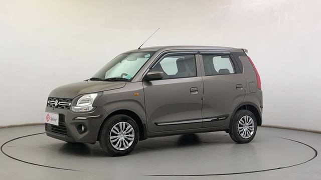 https://images10.gaadi.com/usedcar_image/4314792/original/fadd7eb65f8f03acaea6b5bd1ea54162.JPG?imwidth=6400