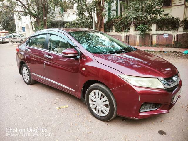 https://images10.gaadi.com/usedcar_image/4315011/original/processed_5aced93d050302b42b441fe8f7c9ee99.jpg?imwidth=6400