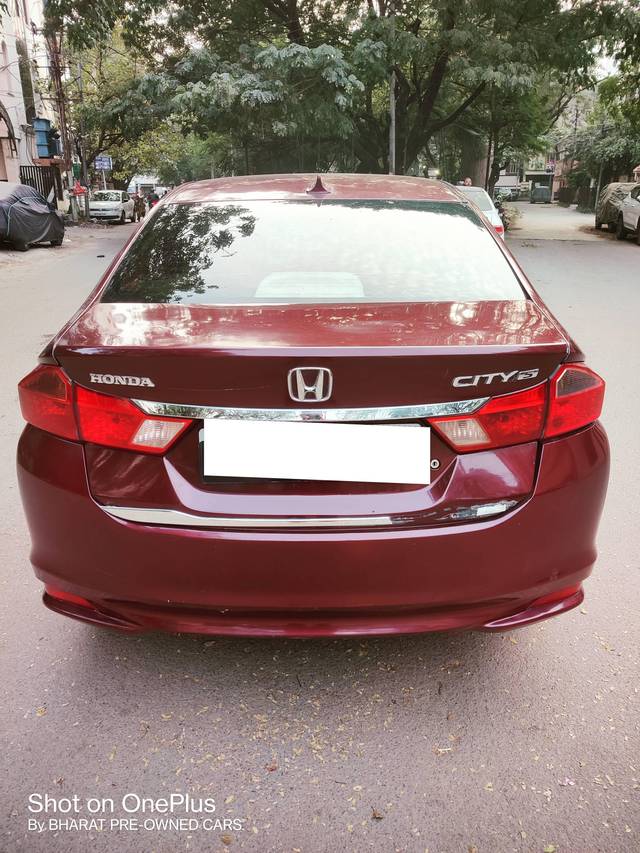 https://images10.gaadi.com/usedcar_image/4315011/original/processed_779be69de488d7a5ecee0073300b1578.jpg?imwidth=6401