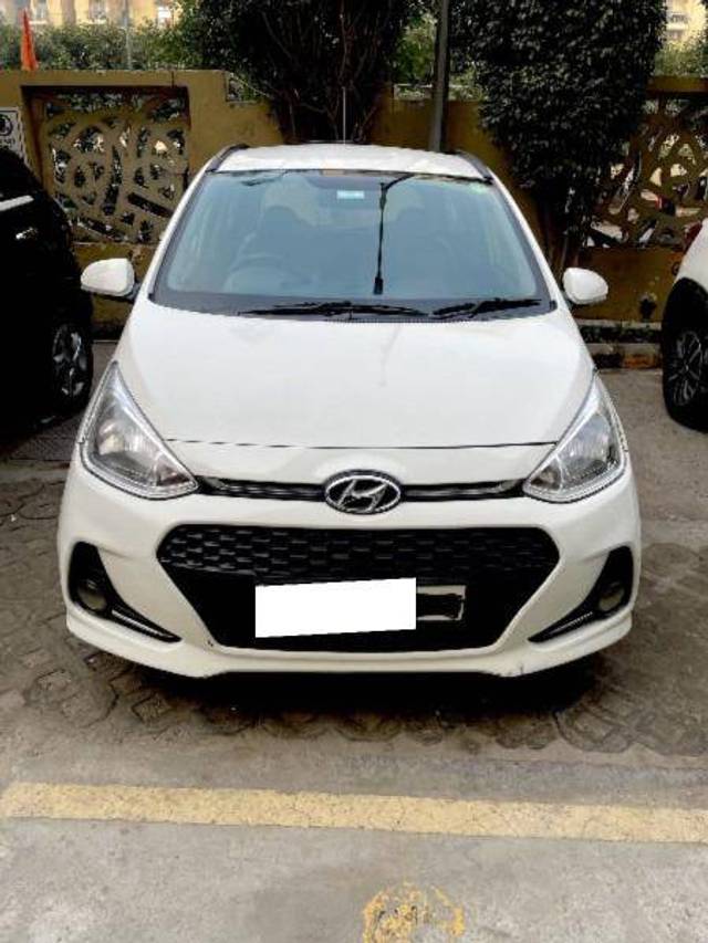 https://images10.gaadi.com/usedcar_image/4315031/original/734830ba1b77cf8ec0a0379fc3f553b8.jpg?imwidth=6400