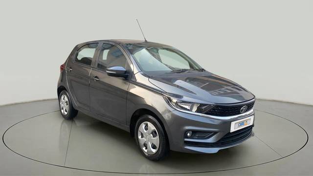 https://images10.gaadi.com/usedcar_image/4315033/original/8b1e986e955d3ca9c3f7aef1083d009b.jpg?imwidth=6400