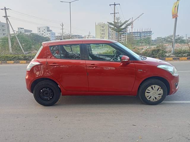 https://images10.gaadi.com/usedcar_image/4315062/original/047c3224555da7b3d1274eacd2f80e57.jpg?imwidth=6401