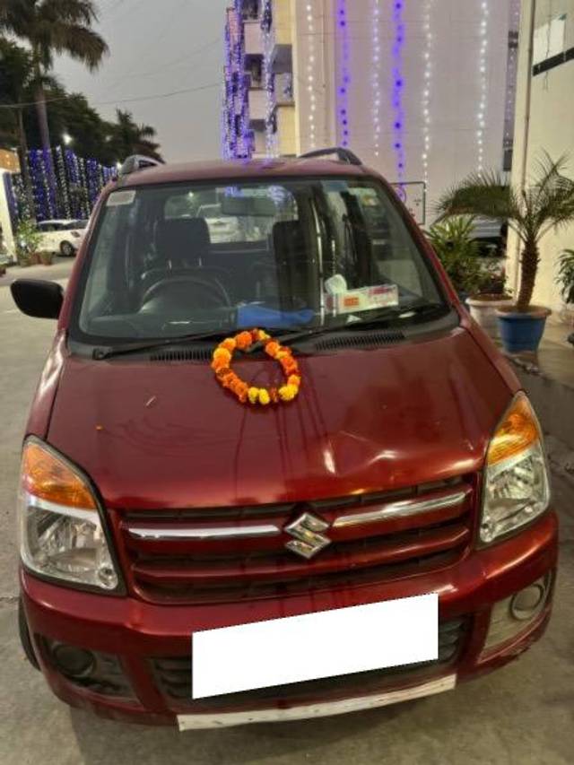 https://images10.gaadi.com/usedcar_image/4315088/original/processed_ca3d718c-a4cf-4599-af8f-d157f224c00f.jpeg?imwidth=6400