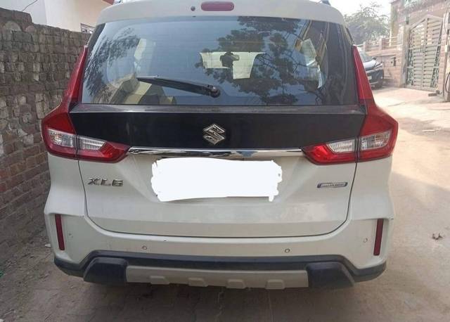 https://images10.gaadi.com/usedcar_image/4315238/original/processed_1839e1bfaf67e858a8367d029f7951d6.jpeg?imwidth=6402