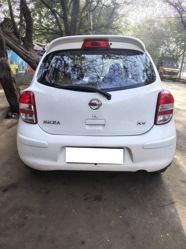 https://images10.gaadi.com/usedcar_image/4315350/original/processed_4b7c3b719b5f9098c8dc86ee88545901.jpg?imwidth=6402