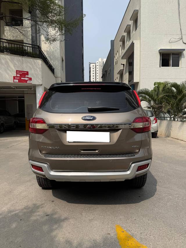 https://images10.gaadi.com/usedcar_image/4315445/original/processed_0c1411f5637ec1e98dec3f6a5e5e01c2.jpg?imwidth=6402