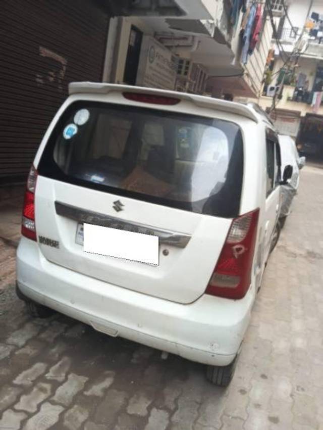 https://images10.gaadi.com/usedcar_image/4315482/original/processed_a7ec344e-da59-4920-8ac9-316e3e9038c2.jpg?imwidth=6402