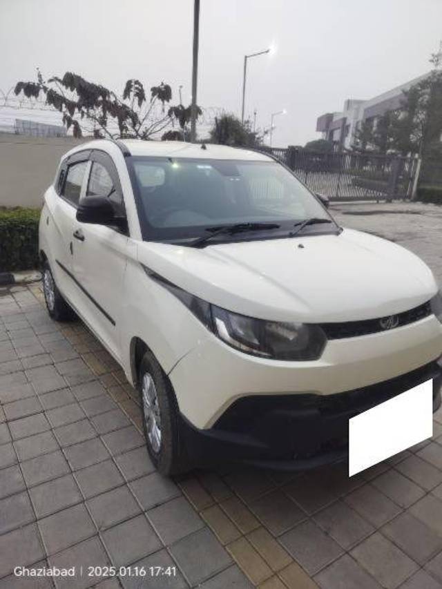 https://images10.gaadi.com/usedcar_image/4315489/original/685bac8a4192b7a952d76fa0ba126e0e.jpg?imwidth=6400