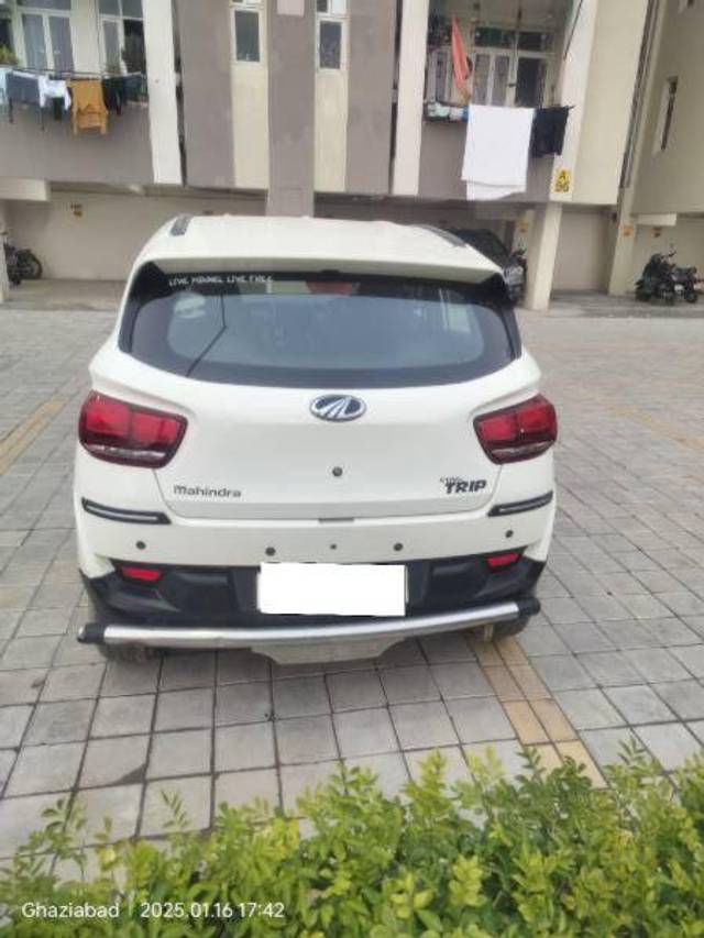 https://images10.gaadi.com/usedcar_image/4315489/original/ec965d82baa9d5be696c765d6ab63a6b.jpg?imwidth=6401