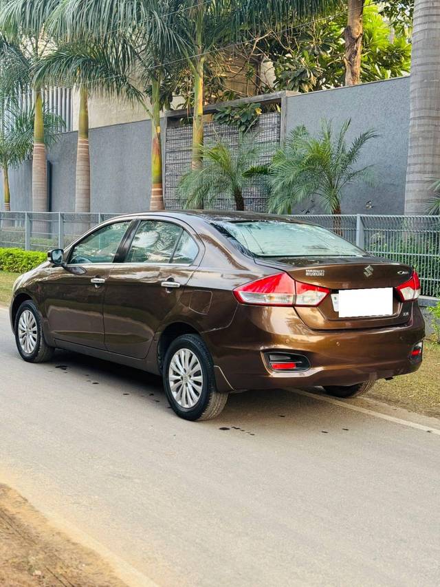 https://images10.gaadi.com/usedcar_image/4315538/original/processed_4f4552ad8d0ee037b79b2e2771e96718.jpg?imwidth=6402