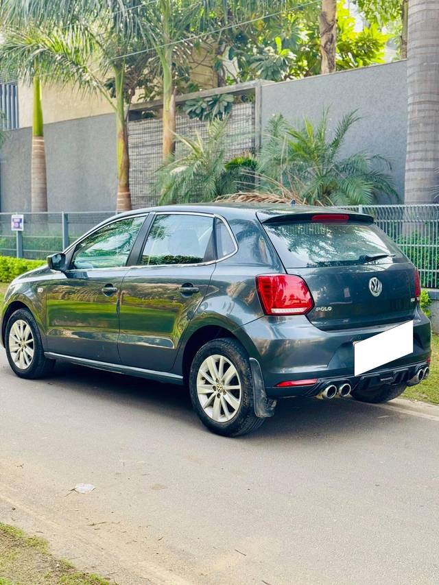 https://images10.gaadi.com/usedcar_image/4315541/original/processed_c5deda2f3511ea8e3eddb75361fb1871.jpg?imwidth=6402