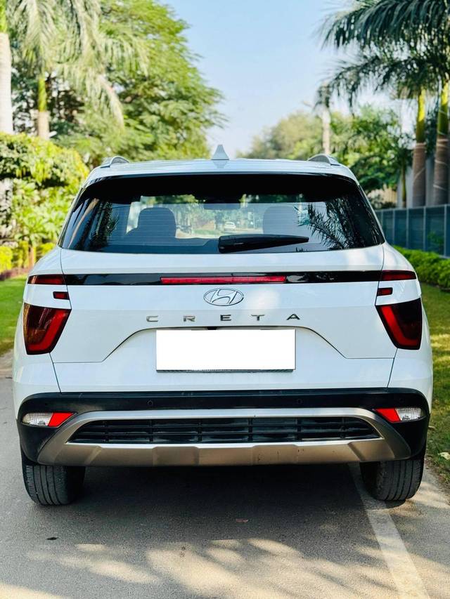 https://images10.gaadi.com/usedcar_image/4315544/original/processed_c5eea4a6acd61a1dbea9ab7703e23661.jpg?imwidth=6401