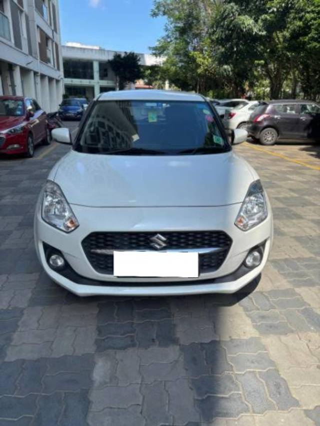 https://images10.gaadi.com/usedcar_image/4315551/original/processed_13fe493e-f3bd-426b-a9f5-a805c46df0a1.jpeg?imwidth=6400