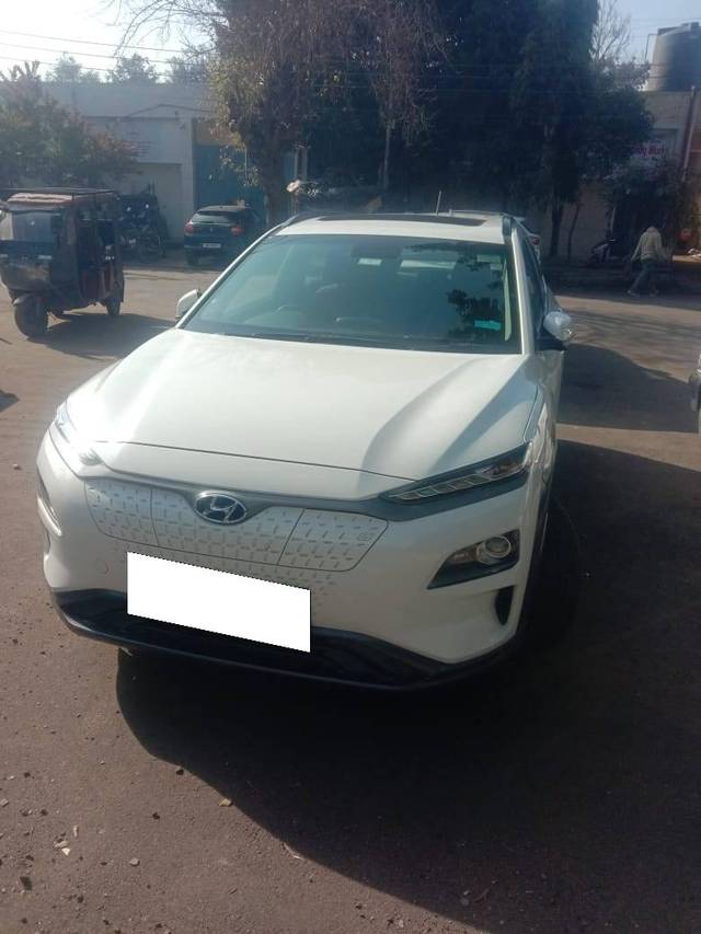 https://images10.gaadi.com/usedcar_image/4315628/original/processed_48c2afb5-afb9-40ed-9184-5d43c9960308.jpeg?imwidth=6401