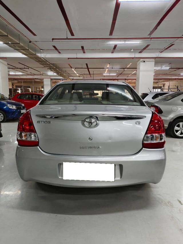 https://images10.gaadi.com/usedcar_image/4315660/original/processed_c06fc99e02a4e26f0fe6f4e9da858e5f.jpg?imwidth=6401