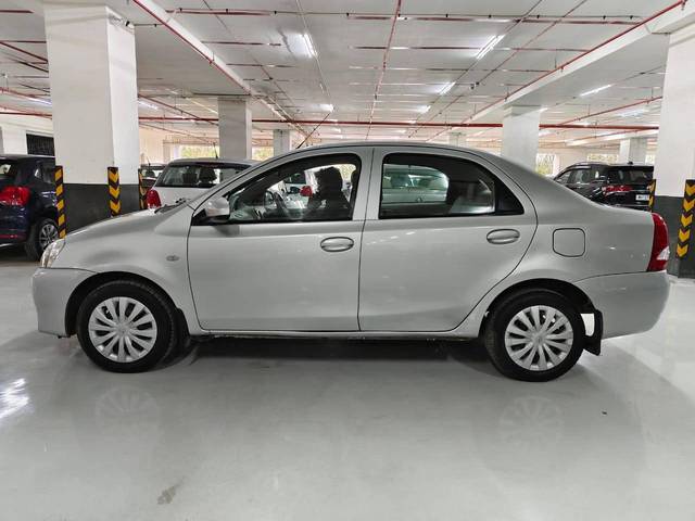 https://images10.gaadi.com/usedcar_image/4315660/original/processed_c3acc1943181ba7850dac35ab96672e9.jpg?imwidth=6402