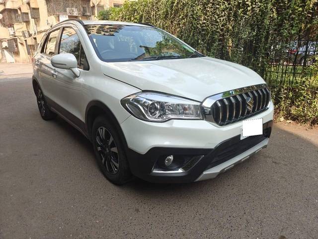 https://images10.gaadi.com/usedcar_image/4315678/original/processed_cd92b27f653457ca0454650e24323c26.jpeg?imwidth=6402