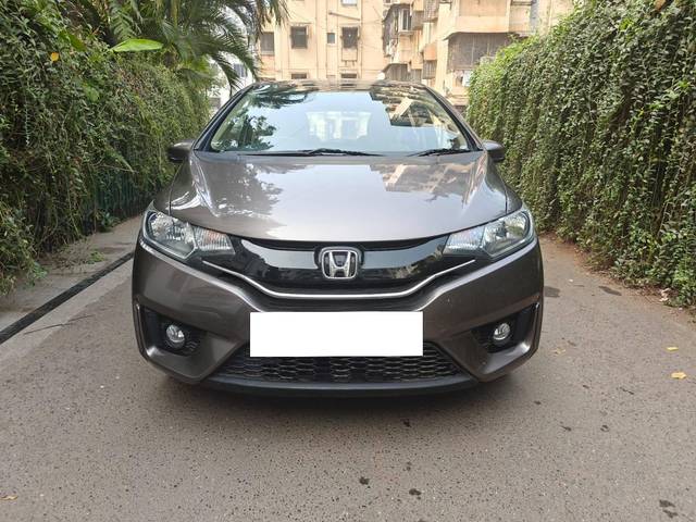 https://images10.gaadi.com/usedcar_image/4315686/original/processed_4aa5fb19a2f22bf902552031dc4b7016.jpeg?imwidth=6400