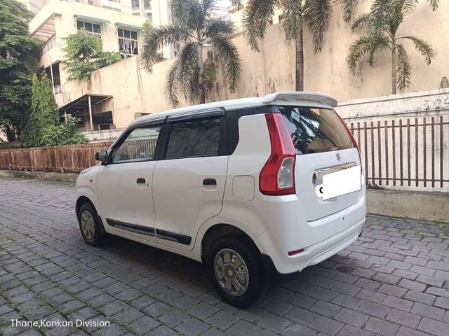 https://images10.gaadi.com/usedcar_image/4315743/original/processed_2ecc1c0899702416724526b78ddd21a7.jpg?imwidth=6402