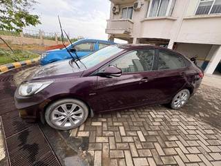 Hyundai Verna 2011-2015 Hyundai Verna 1.6 SX VTVT