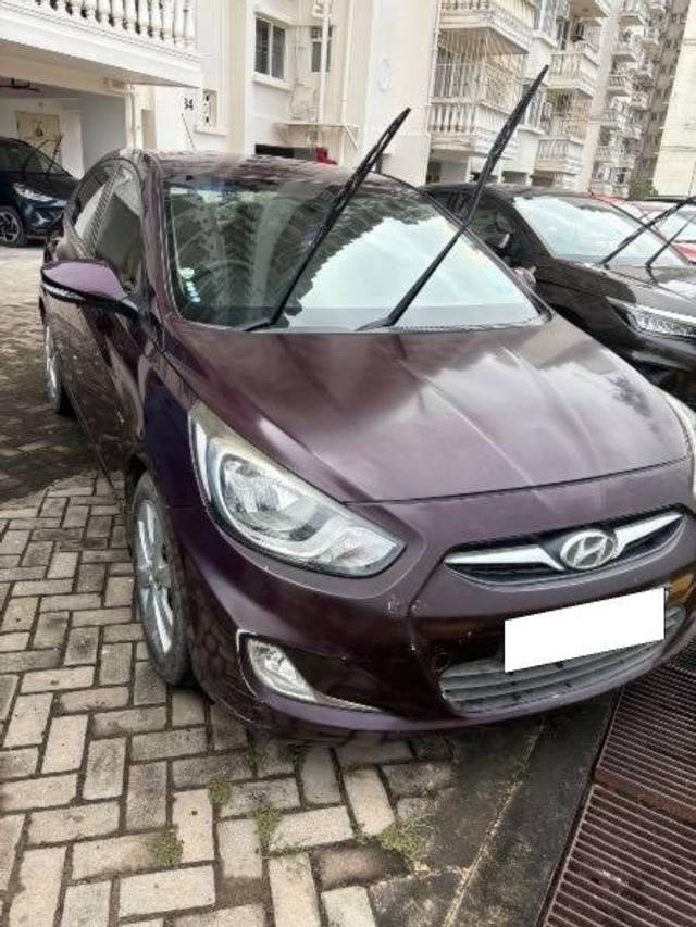 https://images10.gaadi.com/usedcar_image/4315825/original/processed_9fc82002-5cb5-42c9-9026-7d563829ebef.jpeg?imwidth=6402