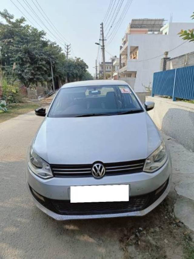 https://images10.gaadi.com/usedcar_image/4315939/original/processed_8cd0826f-4a53-4a4f-a925-f0e7cec13743.jpg?imwidth=6400