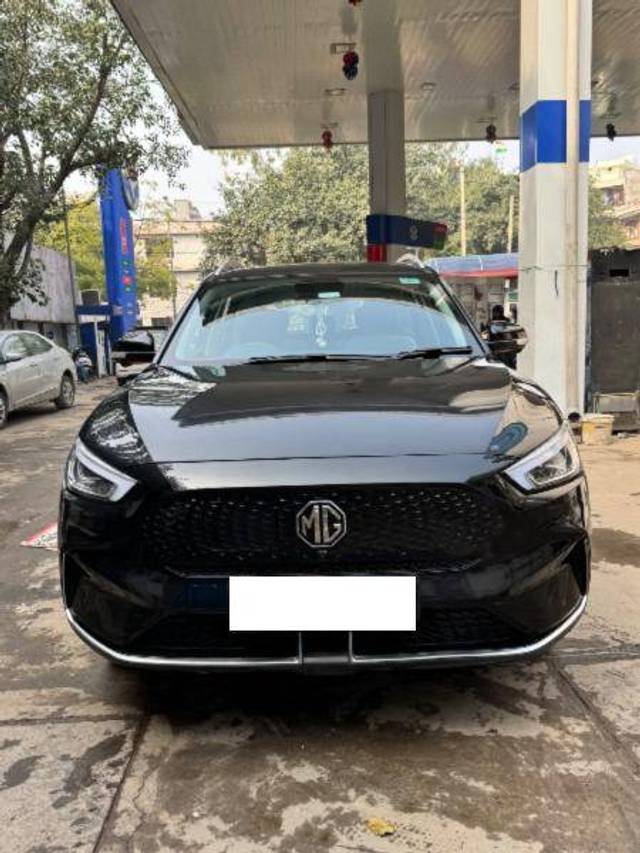 https://images10.gaadi.com/usedcar_image/4315965/original/64392d9855b970ce8fd5c058ba91df60.jpg?imwidth=6400