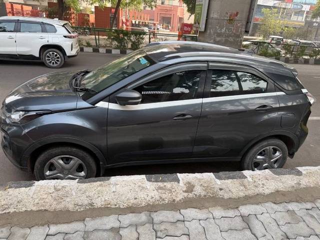 https://images10.gaadi.com/usedcar_image/4316016/original/1a9dd448982cd4da322f393d029c3d64.jpeg?imwidth=6402