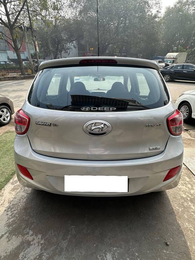 https://images10.gaadi.com/usedcar_image/4316047/original/processed_b83d0ccaa6d6c87ae3015716a8fc442b.jpg?imwidth=6401