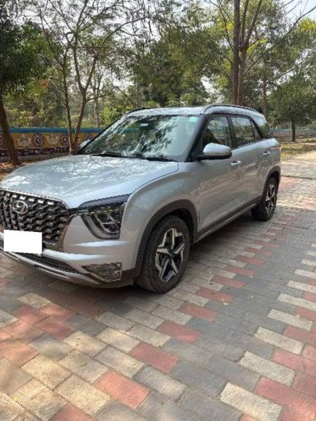 https://images10.gaadi.com/usedcar_image/4316089/original/processed_90ca672a-5f3c-4ade-8be4-b15121908935.jpg?imwidth=6402