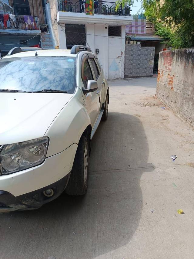 https://images10.gaadi.com/usedcar_image/4316135/original/processed_26ce095b02ff56b414dbfe28f71ca76a.jpg?imwidth=6402