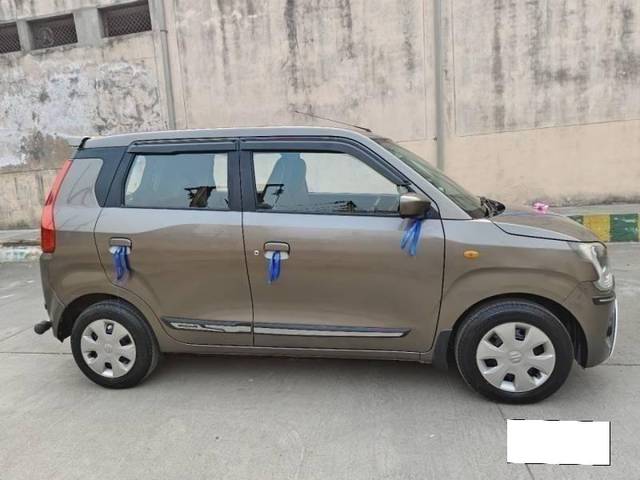 https://images10.gaadi.com/usedcar_image/4316209/original/processed_19494cea05b3d0ac817287eeae0b2132.jpg?imwidth=6401