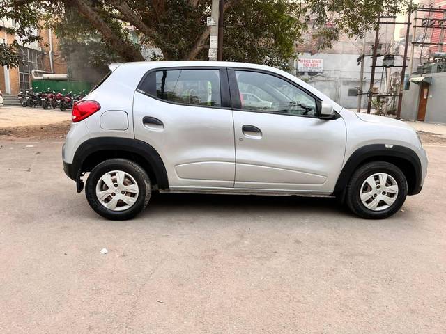 https://images10.gaadi.com/usedcar_image/4316234/original/processed_0a445cd79cbd0dfa3e4eb0437bf2f815.jpg?imwidth=6402