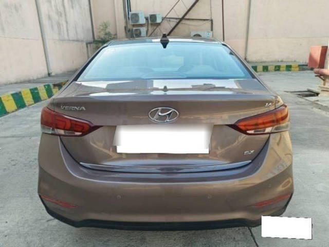 https://images10.gaadi.com/usedcar_image/4316244/original/processed_29a6df41145b45029871120dc0688cd2.png?imwidth=6402