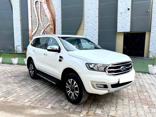 https://images10.gaadi.com/usedcar_image/4316264/original/processed_1b0f60a9f82c4f893d514660e924c1d4.jpg?imwidth=6400