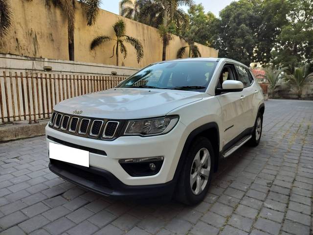 https://images10.gaadi.com/usedcar_image/4316333/original/processed_e953740cb8712f4ab13191dae187cd99.jpg?imwidth=6402