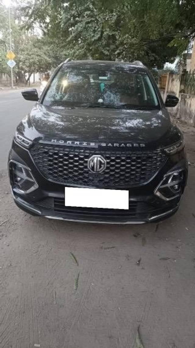 https://images10.gaadi.com/usedcar_image/4316386/original/processed_31f95f79-701a-492e-a014-ab8b50e02c90.jpeg?imwidth=6402