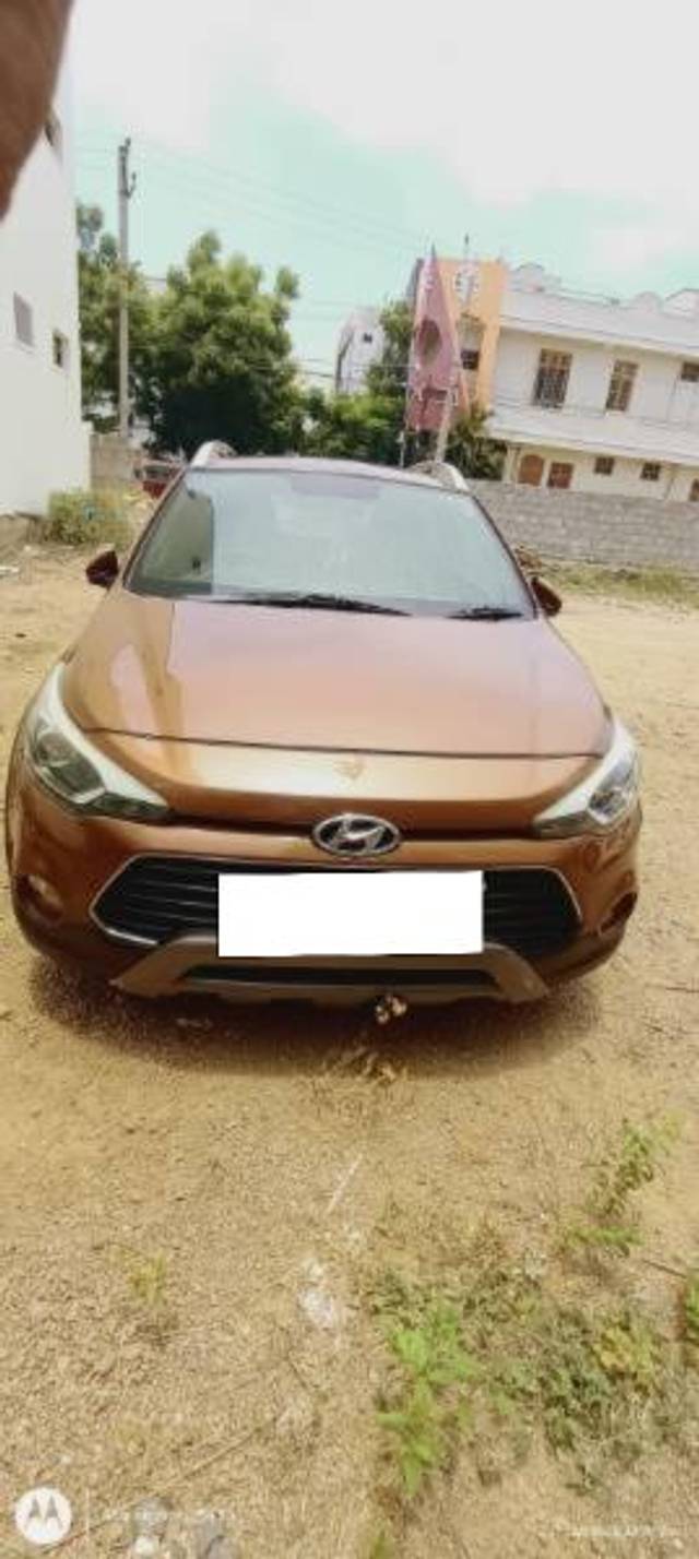 https://images10.gaadi.com/usedcar_image/4316435/original/processed_3c00f1ce-89fd-4b9b-a366-d55ec5c2d736.jpg?imwidth=6400