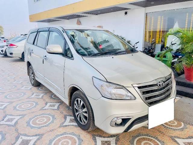 https://images10.gaadi.com/usedcar_image/4316513/original/processed_6247fd0e-0375-4ab4-b2b4-db0856f53e28.jpg?imwidth=6400