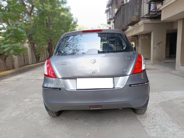 https://images10.gaadi.com/usedcar_image/4316516/original/processed_b1e970ba21f99410bf1a838b9d178f08.jpg?imwidth=6402