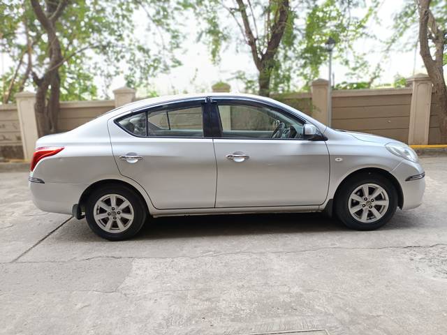 https://images10.gaadi.com/usedcar_image/4316518/original/59359eeea96fdf93791b819132da2017.jpg?imwidth=6401